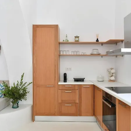 Traditionally Designed Apt For 4ppl In Lefkes Apartman